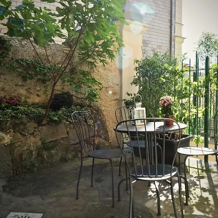 Comoda Casa Paleocapa Con Giardino Διαμέρισμα Γένοβα