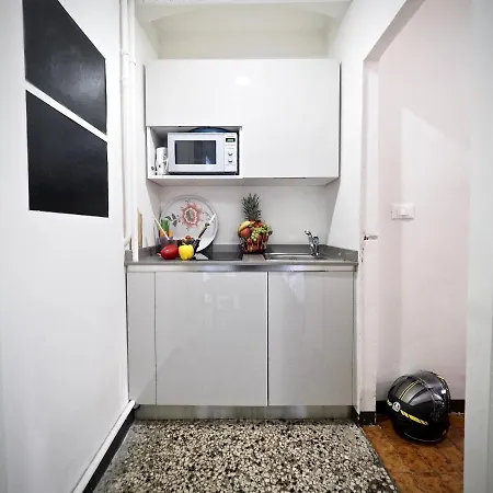 Comoda Casa Paleocapa Con Giardino Διαμέρισμα Γένοβα